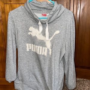 Puma women’s sweatshirt size large in perfect condition
